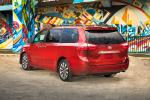 Toyota Sienna Limited 2017 года